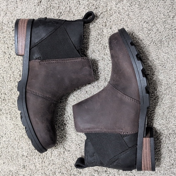 Sorel Women's Chelsea Boots/blackened brown/SIZE 5.5 excellent used condition - Picture 10 of 11